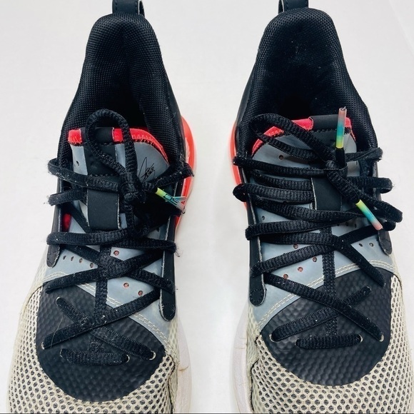 Under Armour Steph Curry HOVR Basketball Shoes - Picture 5 of 15